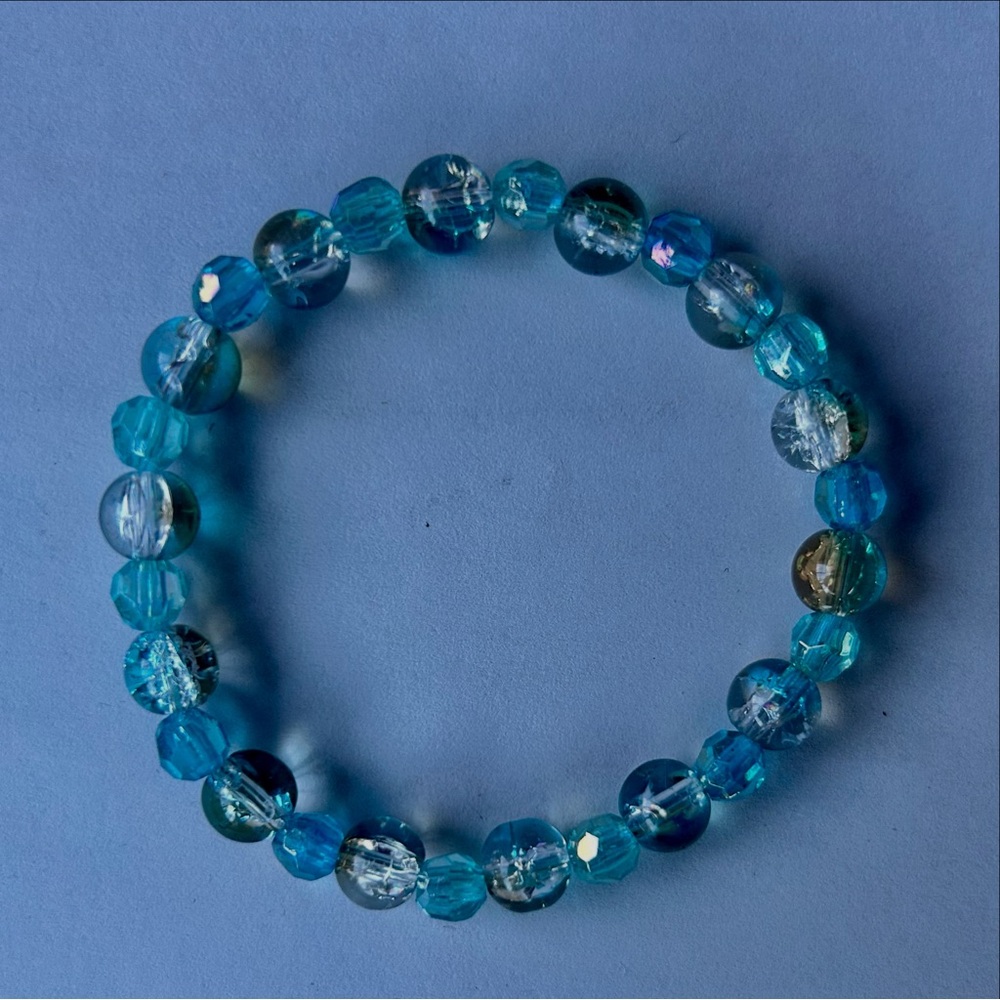 Elegant Blue Beaded Bracelet